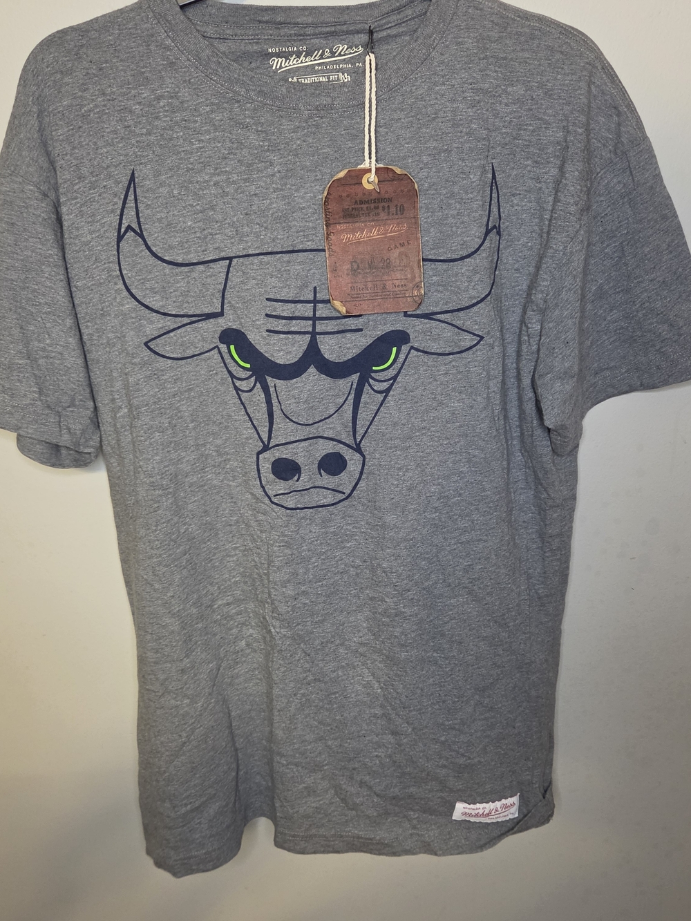 Mitchell & Ness Chicago Bulls Graphic T Shirt Men’s Large